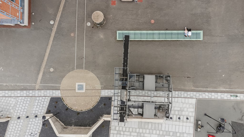 łodź fabryczna i ec1 w Łodzi spacer i pozowanie z uśmiechami