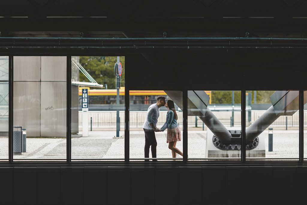 łodź fabryczna i ec1 w Łodzi spacer i pozowanie z uśmiechami